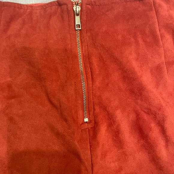 NWT Double Button Front Skinny Pants suede zipper in back
color rust brown - Picture 4 of 6